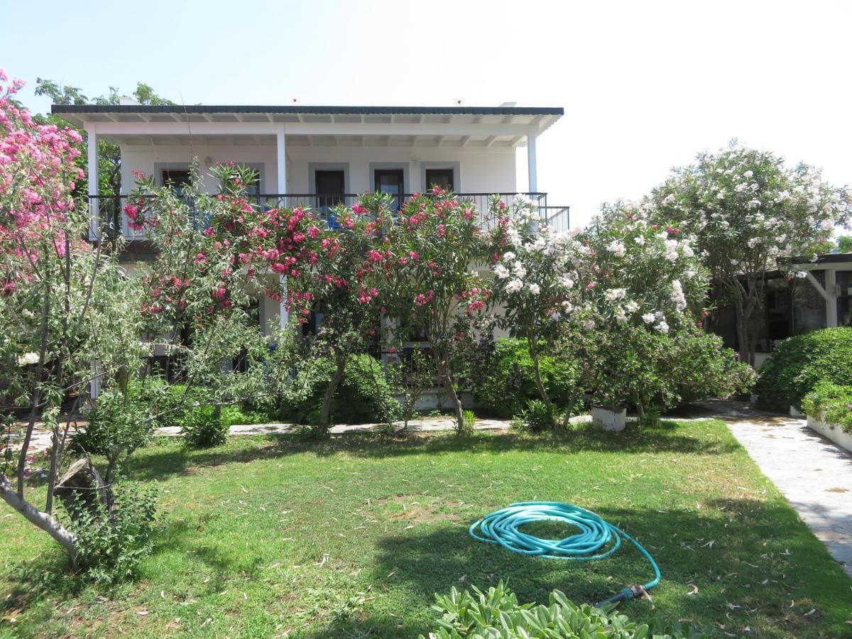Arriba Pension & Restaurant Gümüşlük Exterior foto